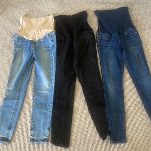 3 pairs maternity jeans - all skinny style. All size small/26.